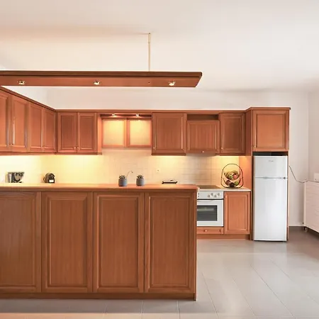 Amazing 2 Bedroom Overlooking The Marina Of Apartmán *
