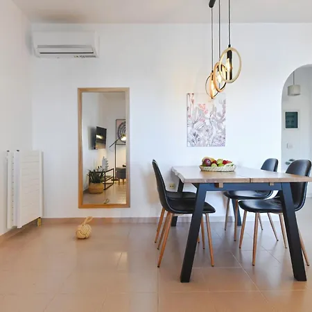 Apartament Amazing 2 Bedroom Overlooking The Marina Of Vourkárion