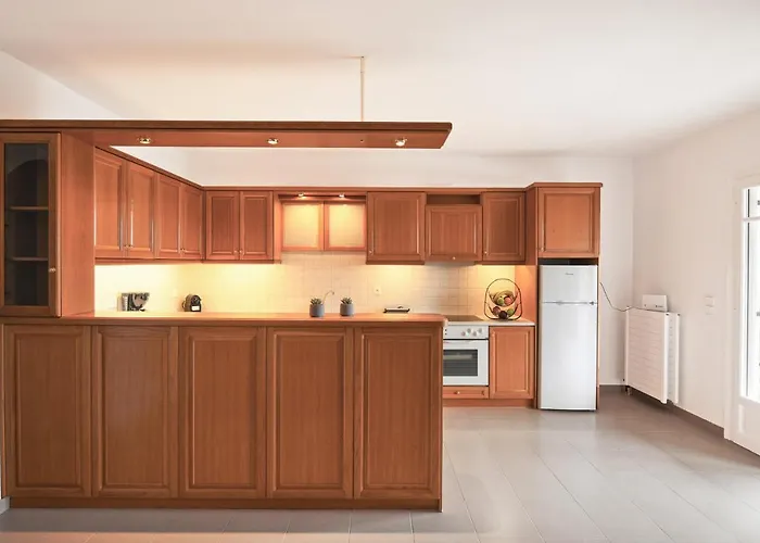 Amazing 2 Bedroom Overlooking The Marina Of Lägenhet *